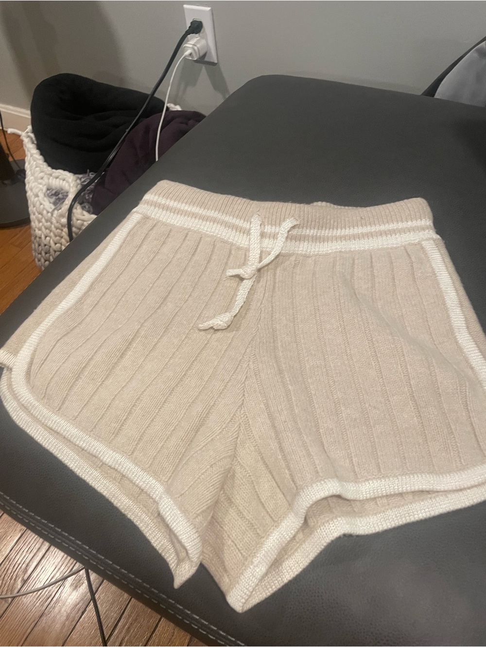 rag & bone Cream Ribbed Drawstring Athletic Shorts - Picture 5 of 6
